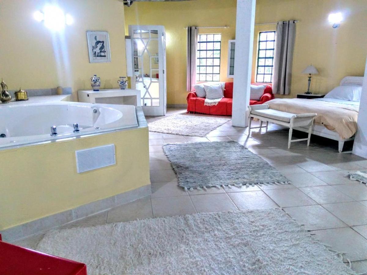 Villa Serena Bed & Breakfast Embu das Artes Exterior foto